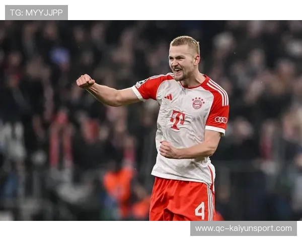 德里赫特在队内视频会议分享防守心得，显领袖风范